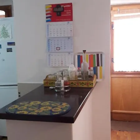 Basic Apartment *