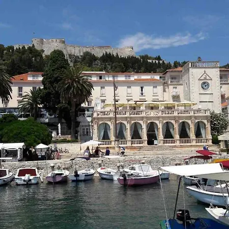 Apartment Basic Hvar Town